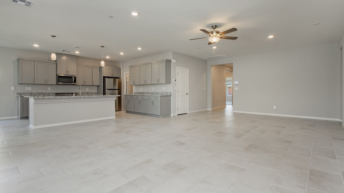 Las Vegas listing, before