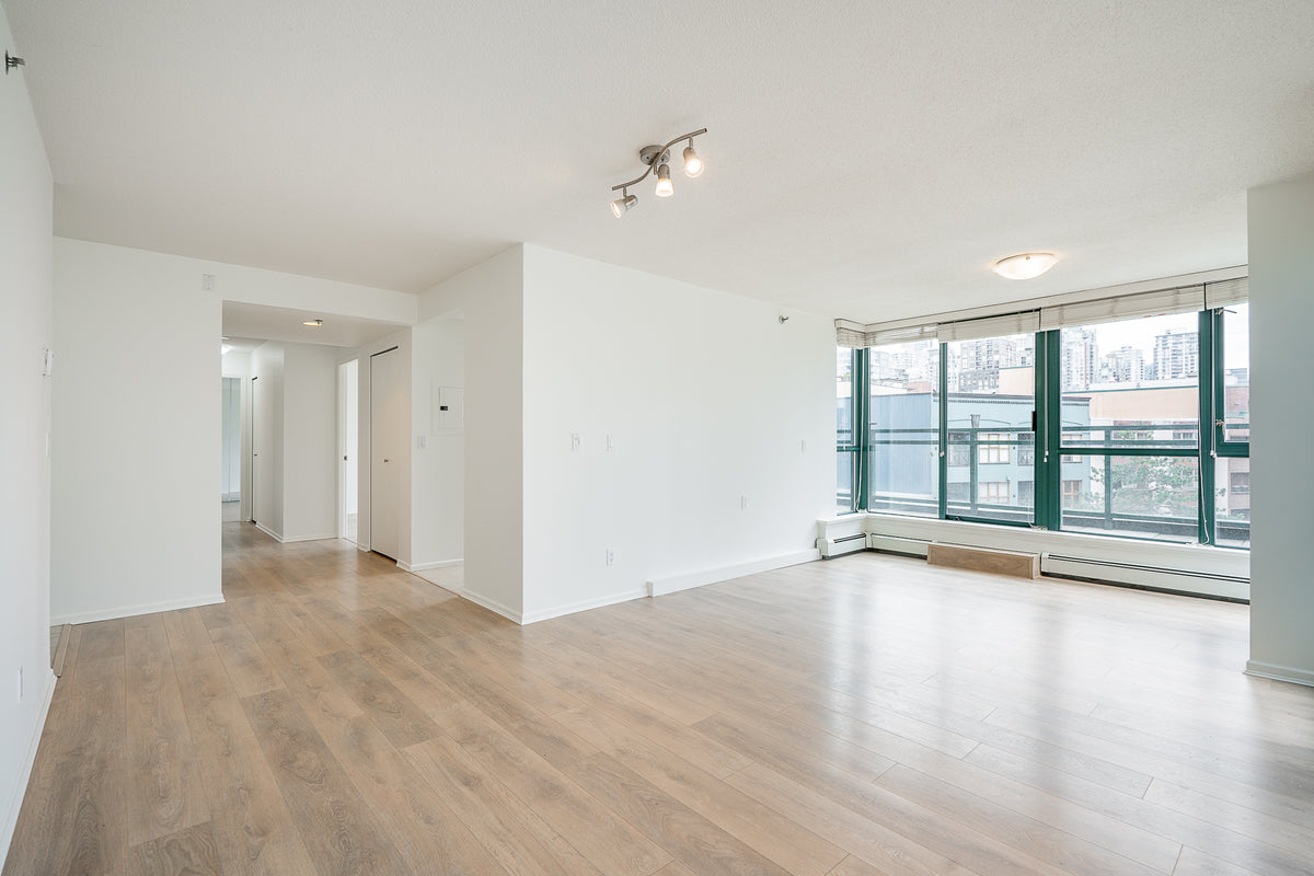 289 Drake St · Unit 706, before