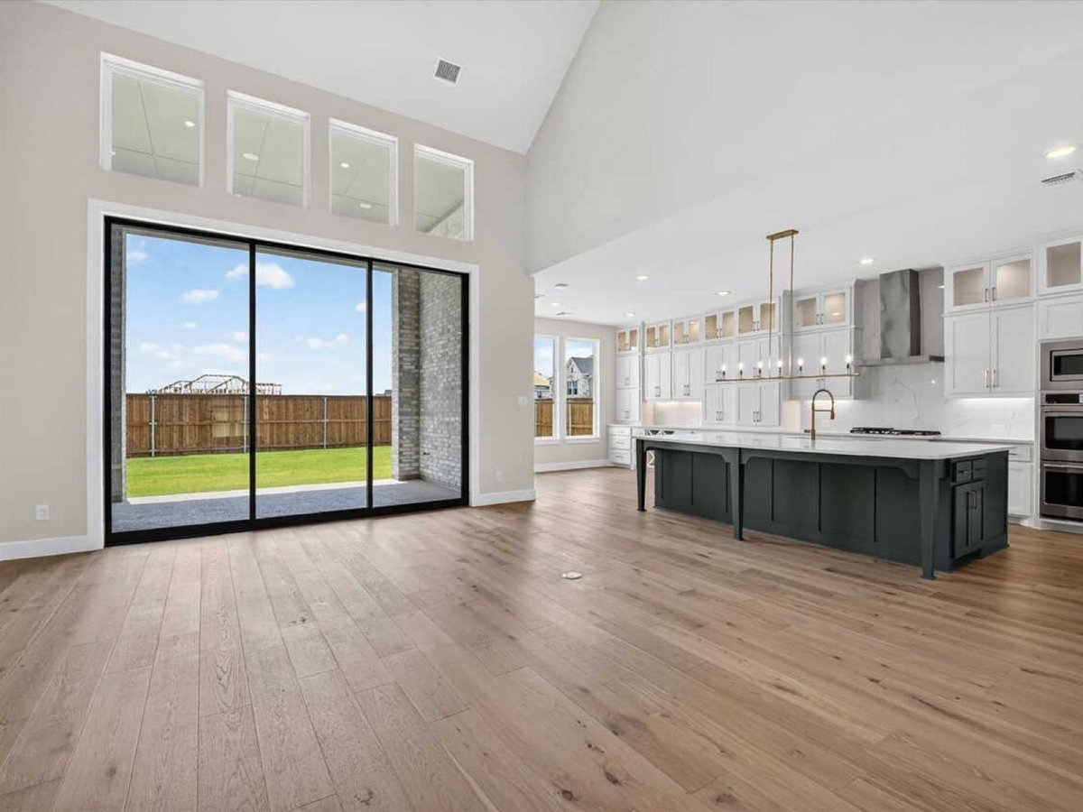 Family room, before staging