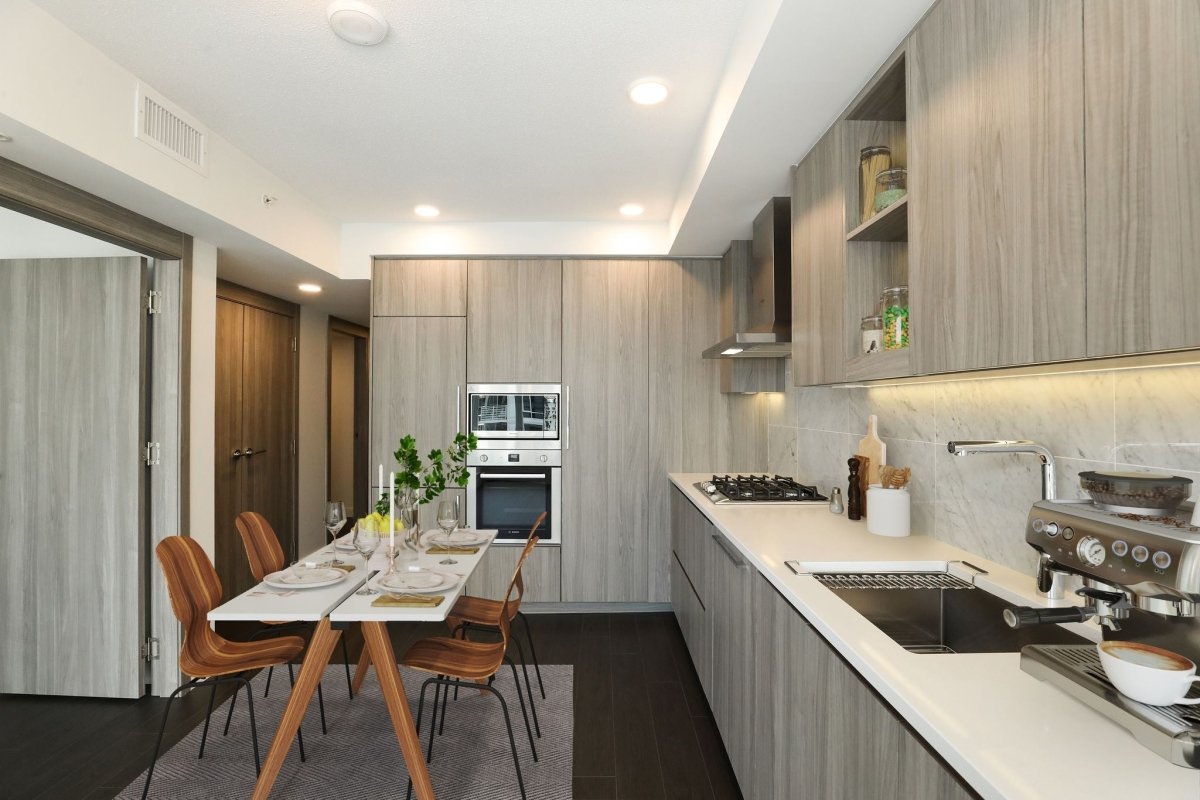 Kitchen & dining, staged