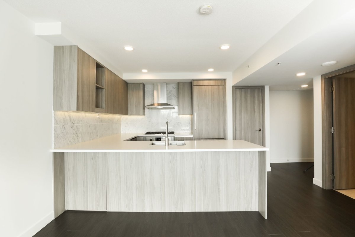 Concord Gardens · Kitchen, before